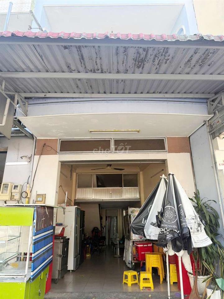 Mặt tiền Tân Sơn Nhì (2pn, 2wc). Dtsd 180m2
