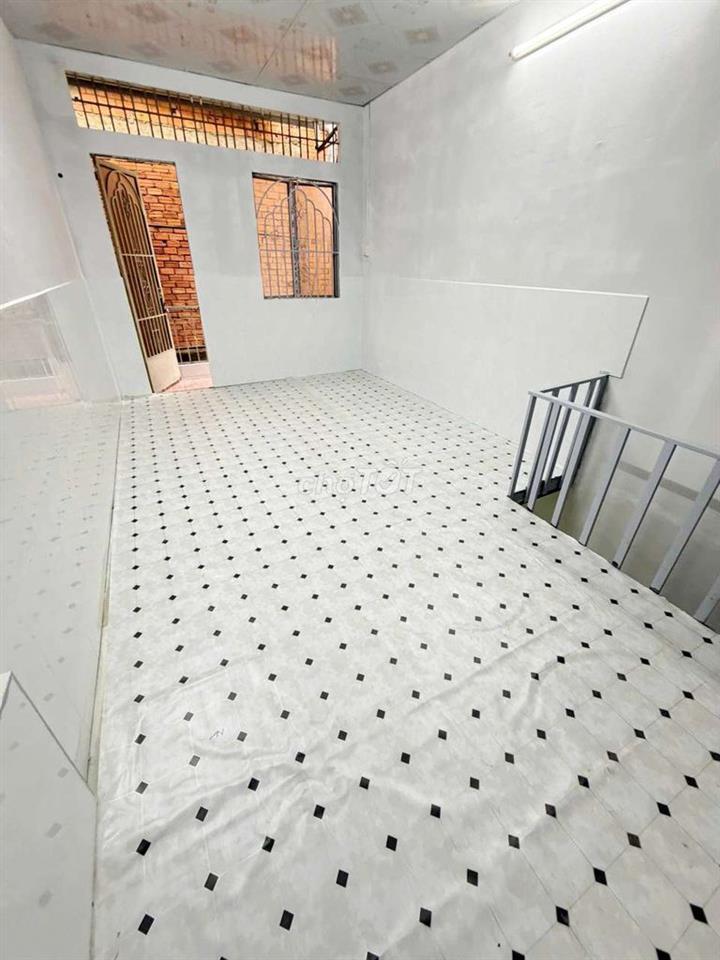 Lũy Bán Bích. Tân Phú (1pn, 1wc). Hẻm xe máy. Dtsd 36m2