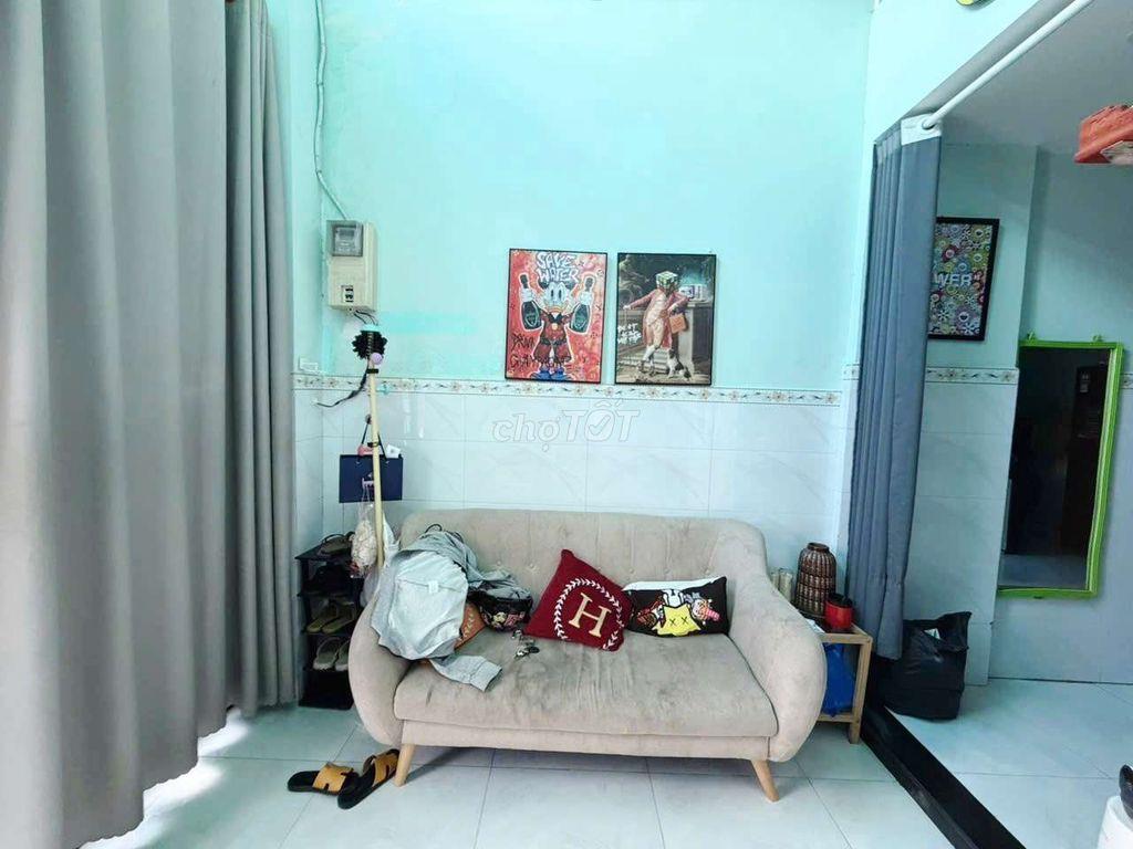 Lạc Long Quân. Tân Bình (1pn, 1wc). Dtsd 72m2