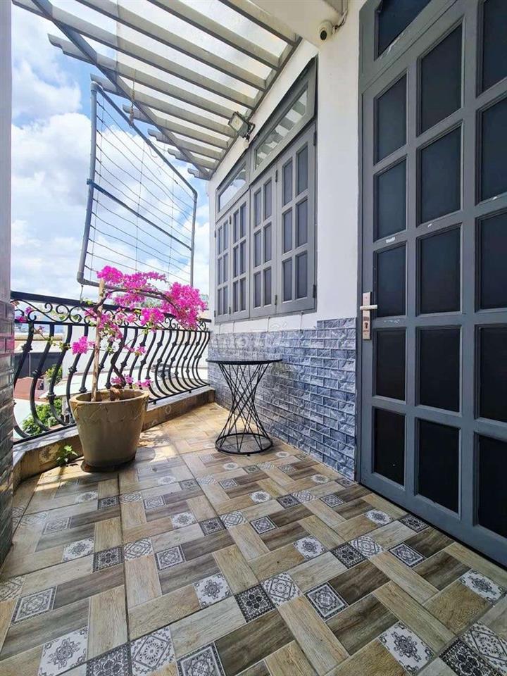 Căn hộ Lũy Bán Bích. (2pn, 1wc). Dtsd 75m2