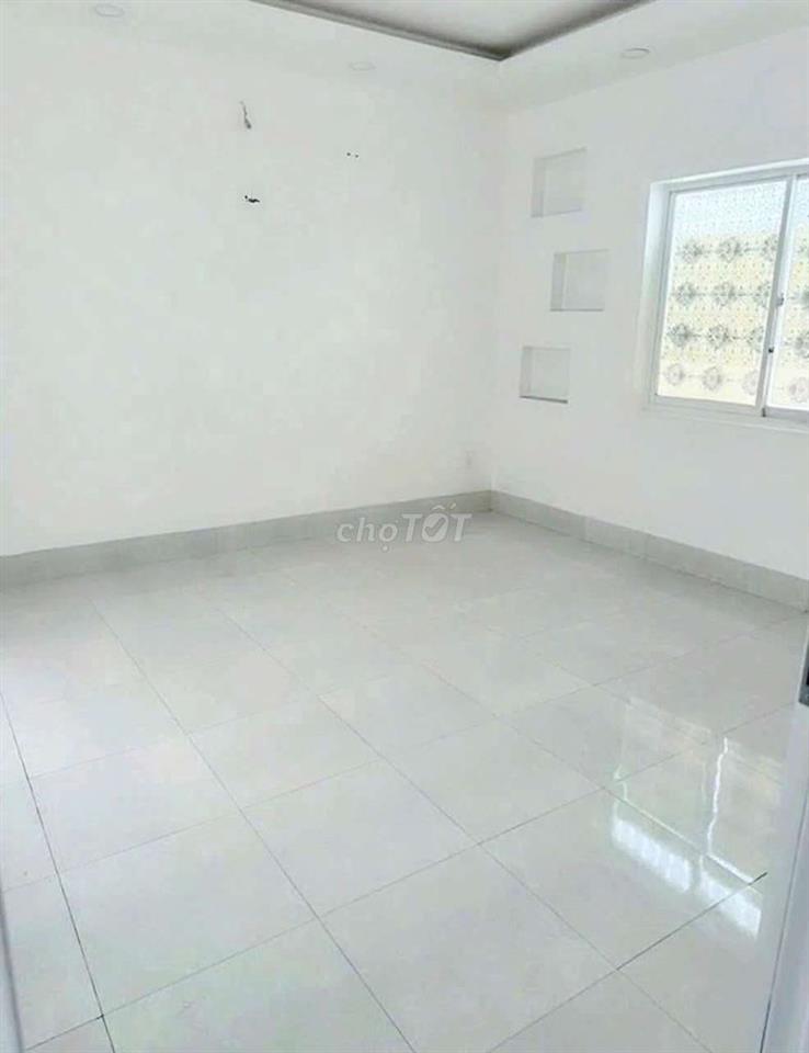 Lũy Bán Bích. Tân Phú 8 x 8 (3pn, 4wc). hẻm xe hơi. Dtsd 256m2