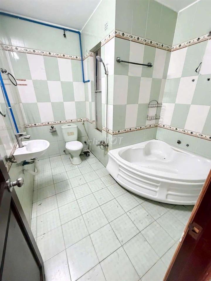 Gò Dầu. Tân Phú 6 x 14 trệt 2 lầu (3pn, 4wc). Hẻm xe tải. Dtsd 252m2