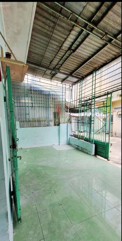Hoàng Ngọc Phách. Tân Phú (2pn, 1wc). Hẻm xe hơi. Dtsd 120m2