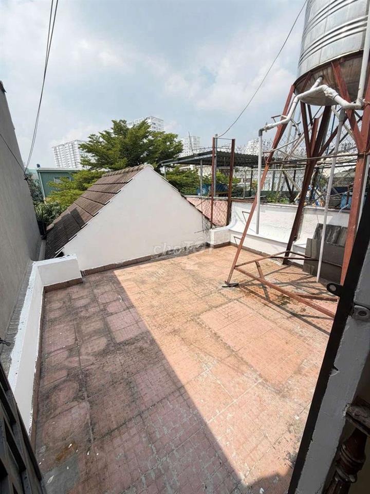 Phòng 24M2 rộng rãi. Trịnh Đình Trọng. Tân Phú 
