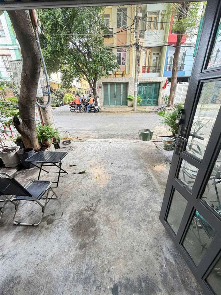 Mặt bằng Trịnh Đình Trọng. Tân Phú. Hẻm xe tải thông thoáng. Dtsd 52m2