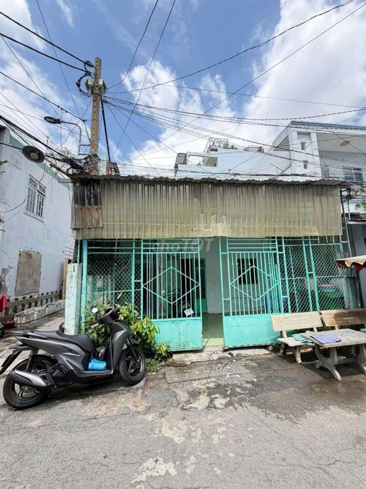 Hoàng Ngọc Phách. ( ngay chợ p18). Tân Phú. (2pn, 1wc). Dtsd 100m2