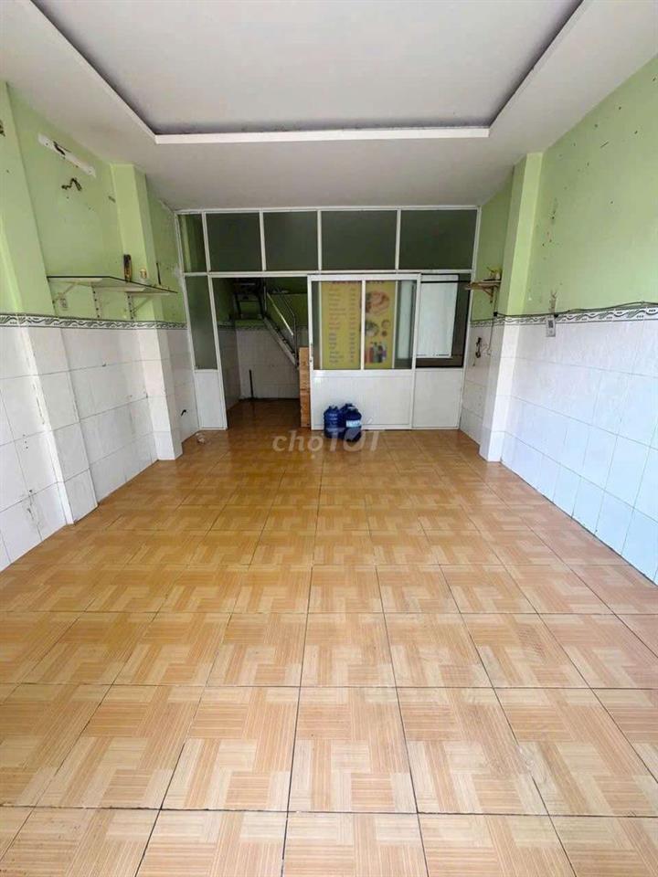 Mặt tiền Đình Nghi Xuân. Bình Tân (2pn, 1wc) Dtsd 80m2. 