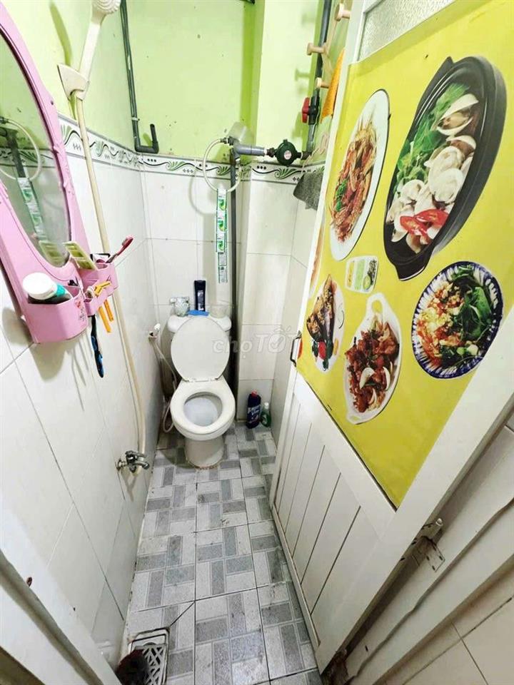 Mặt tiền Đình Nghi Xuân. Bình Tân (2pn, 1wc) Dtsd 80m2. 