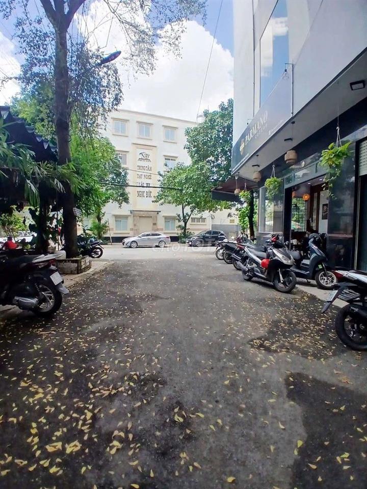 Sang quán cafe 95 tr góc 2 mặt tiền. Nguyễn Hữu Dật. Dtad 48m2