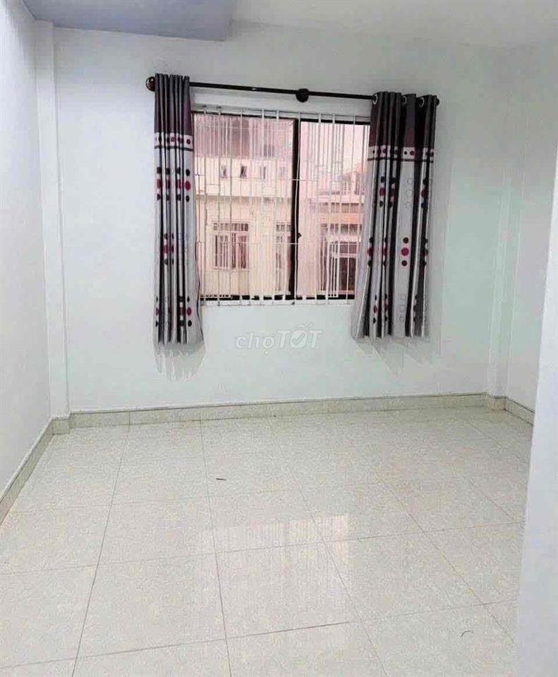 CHÍNH CHỦ Cho Thuê Nhà Cư Xá Lữ Gia 4,5x10m 1 trệt 1 lầu 2PN