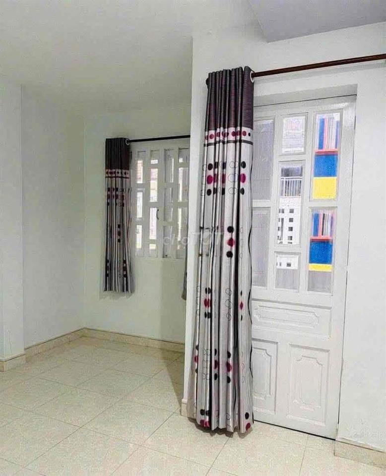 CHÍNH CHỦ Cho Thuê Nhà Cư Xá Lữ Gia 4,5x10m 1 trệt 1 lầu 2PN