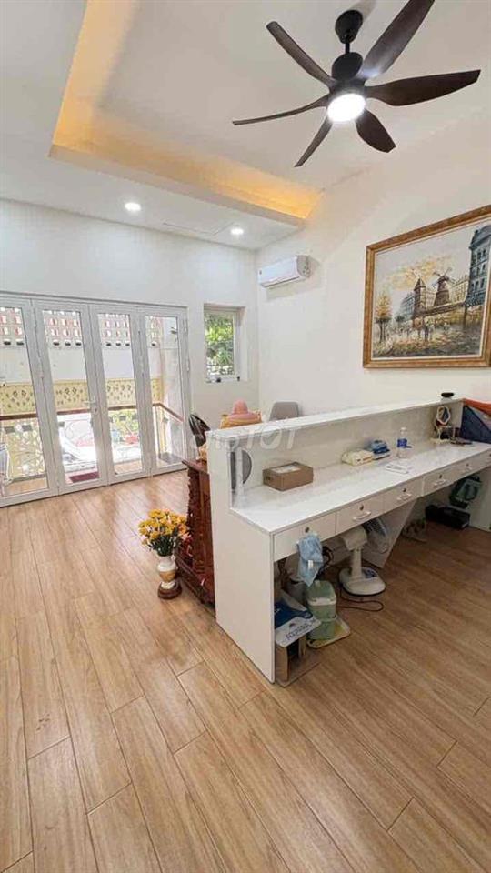 CTY, SPA, Trường! Nhà Góc 2 MT Khu Cư Xá Lữ Gia Q11 5,5x6m