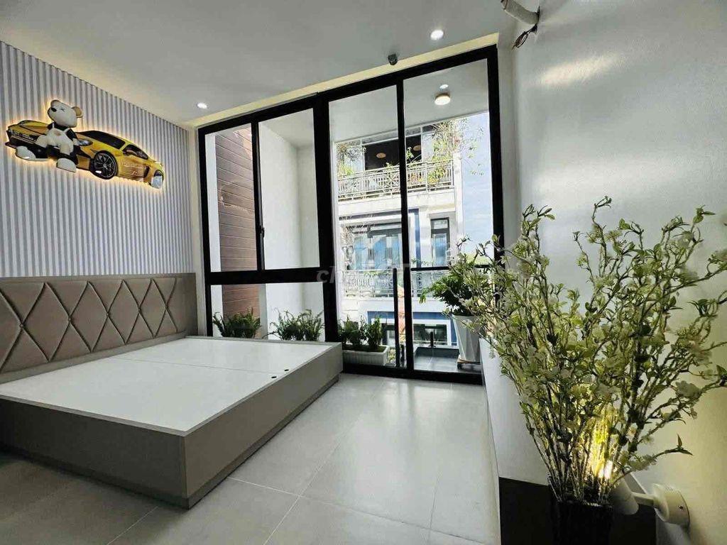 NHÀ MỚI XÂY!!! FULL NỘI THẤT, THANG MÁY - HẺM XE TẢI Lạc Long Quân