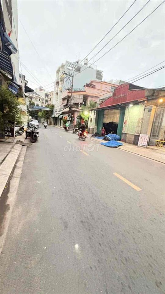 KHO 180m2 GẦN ĐẦM SEN - ĐƯỜNG XE TẢI 8M