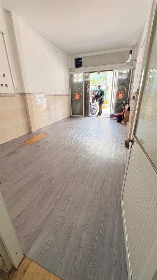 CHÍNH CHỦ Cho Thuê Ở, Nail, Tóc, Spa, VP, kho Lạc Long Quân 4x10m 10tr