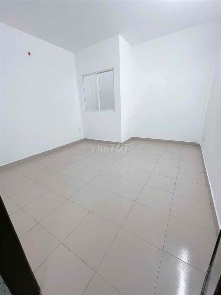 NHÀ HIẾM!!! CX BÌNH THỚI HXH 5PN 3 LẦU ST