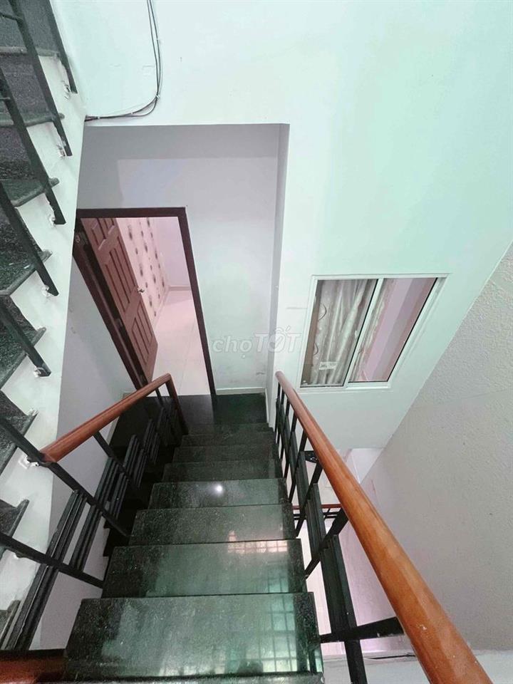 Nhà HXH Tuệ Tĩnh 3PN 3WC 2 Máy Lạnh - Gần Lê Đại Hành