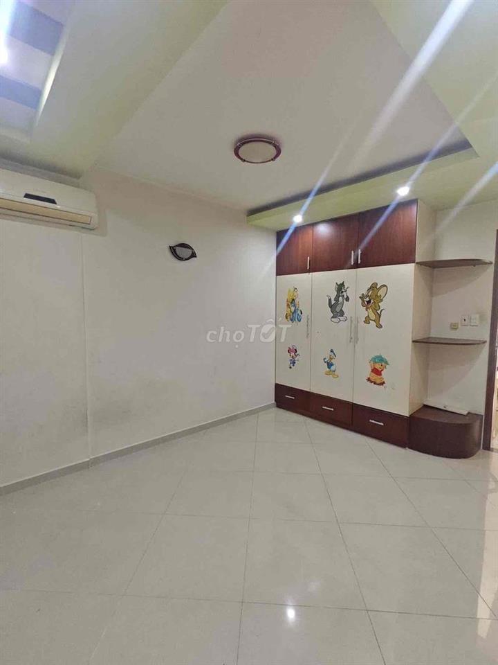Nhà HXT Minh Phụng 2 Lầu 3PN 3 Máy Lạnh 3Wc 3,5x10m