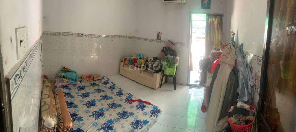 Nhà mặt tiền đường nhựa 6m