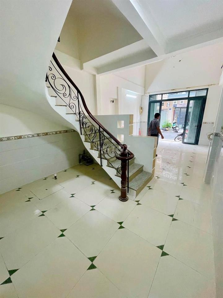 Nhà MỚI sơn sửa đường nội bộ Cư Xá Lữ Gia P15 Q11