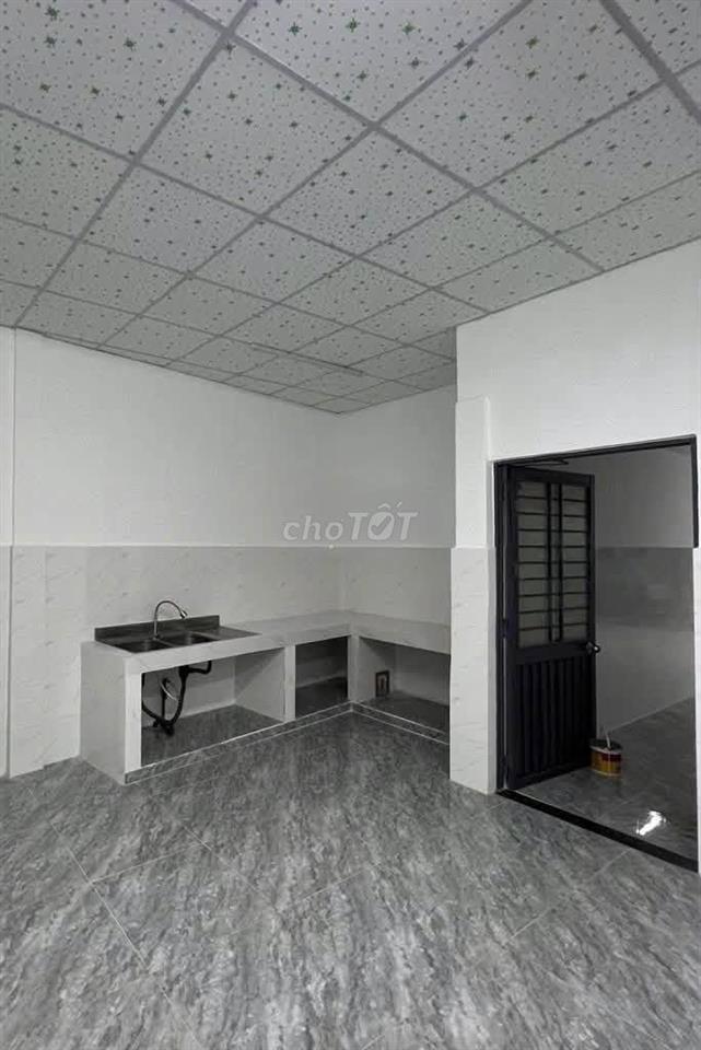 Nhà HXH cách MT Hòa Bình 20m (phù hợp VPH, Shop online,....)