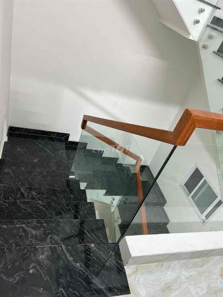 Nhà nguyên căn MTKD đường Hồng Bàng