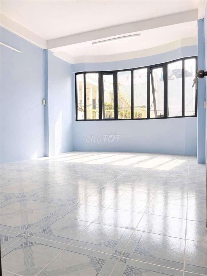 Cho thuê nhà nguyên căn hẻm xe tải Lạc Long Quân