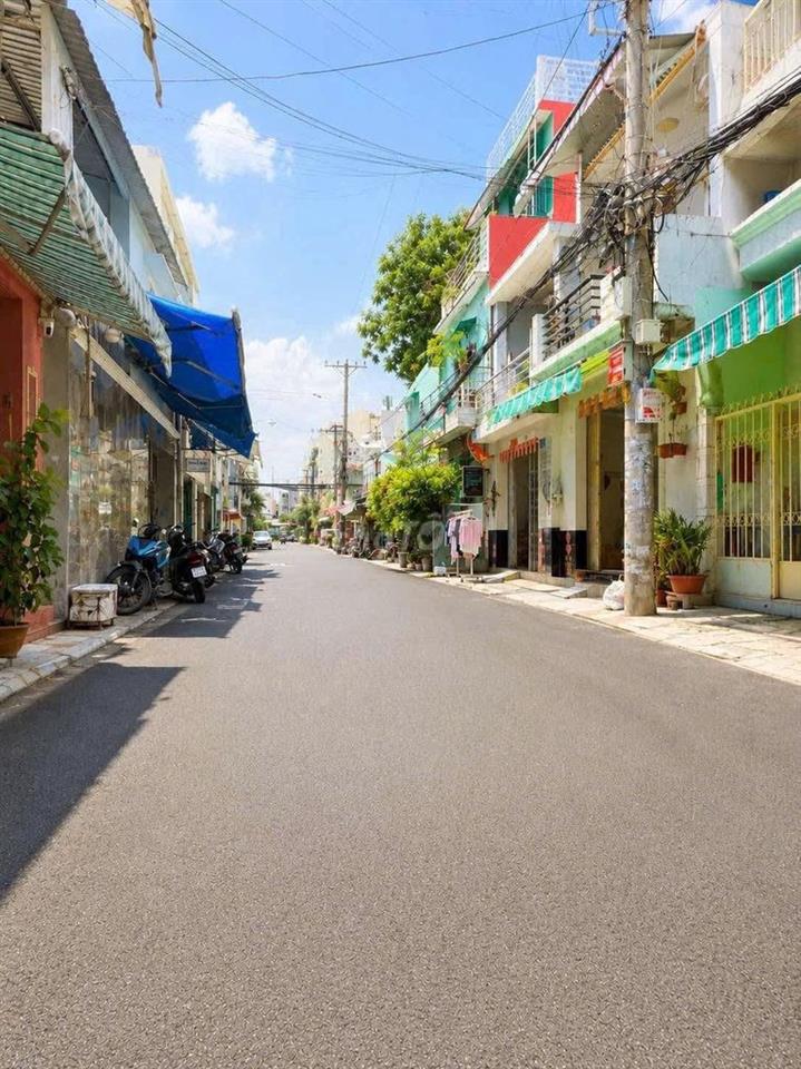 Cho thuê nhà nguyên căn hẻm xe tải Lạc Long Quân