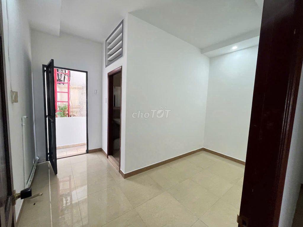 Nhà nguyên căn Mặt Tiền đường Lạc Long Quân P5