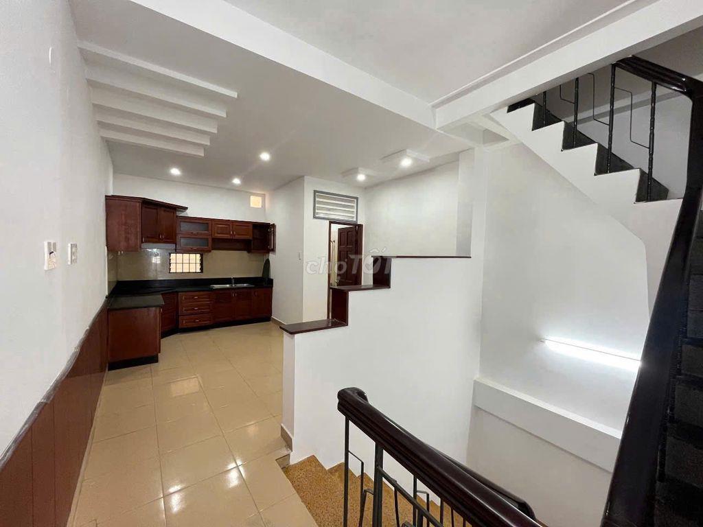 Nhà nguyên căn Mặt Tiền đường Lạc Long Quân P5