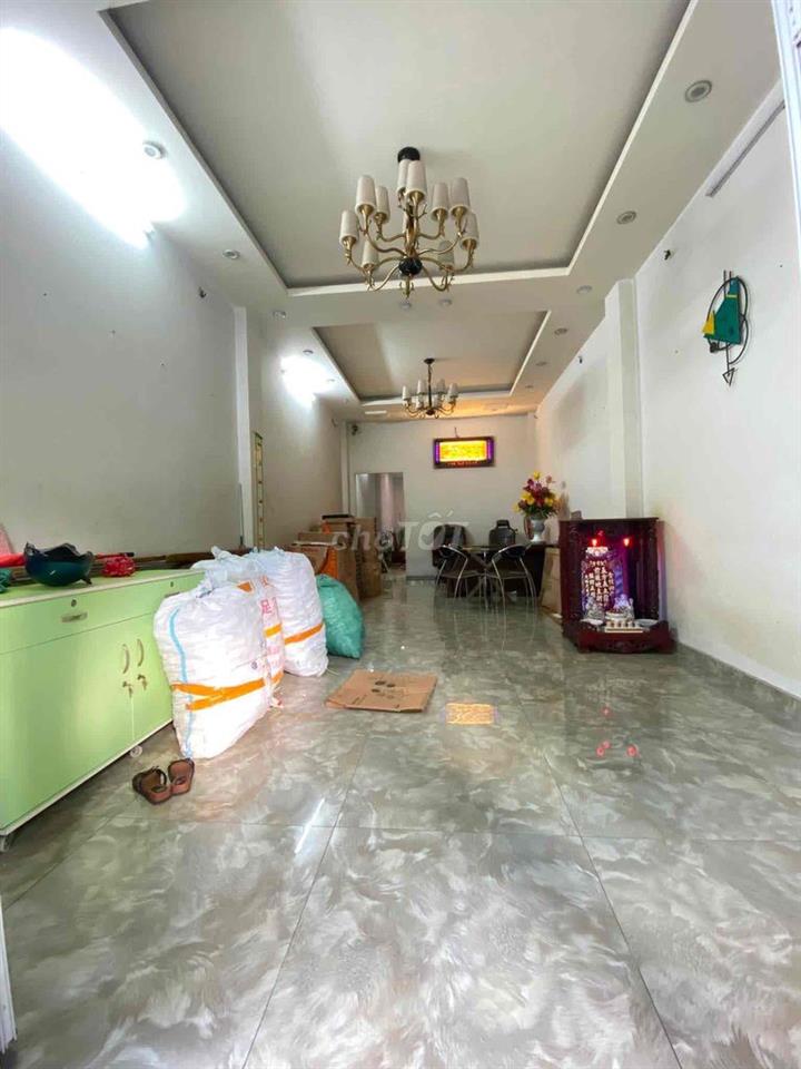 Nhà Rộng rải nở hậu 8m hẻm xe tải Lạc Long Quận