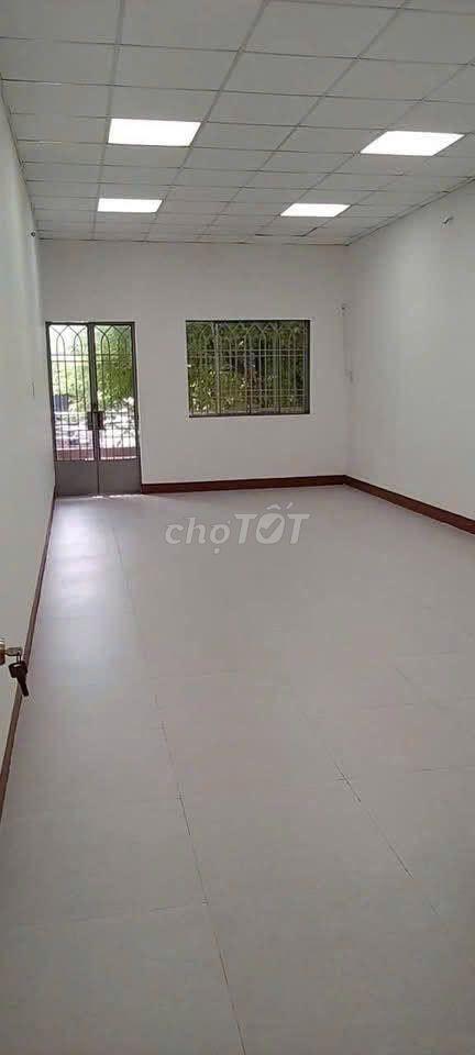 Cho thuê nhà nguyên căn MTKD đường Phú Thọ Q11