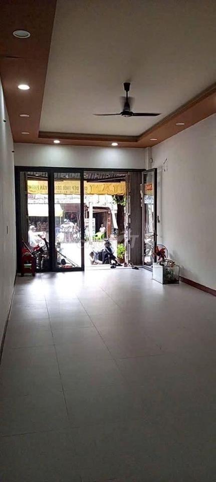 Cho thuê nhà nguyên căn MTKD đường Phú Thọ Q11