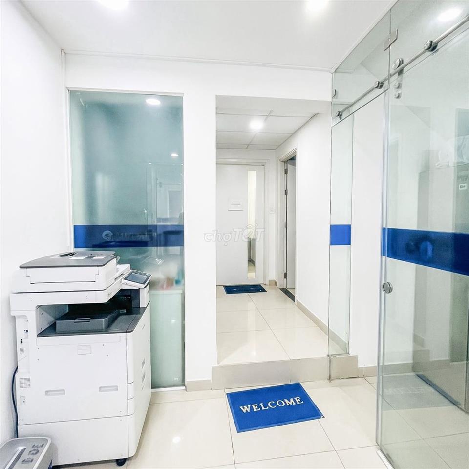 Nhà nguyên căn MTKD Lạc Long Quân (ngay cổng đầm sen)