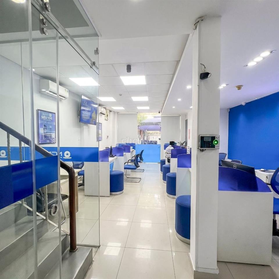 Nhà nguyên căn MTKD Lạc Long Quân (ngay cổng đầm sen)