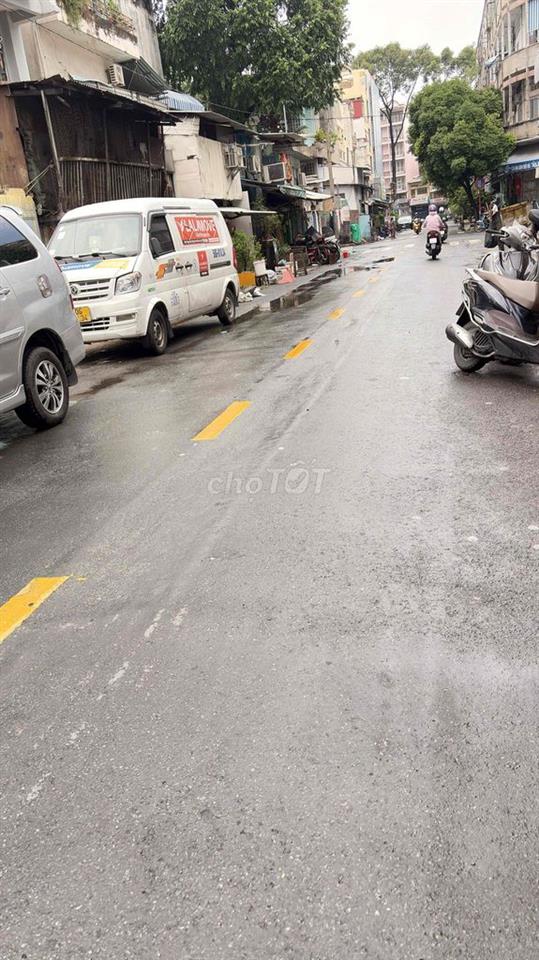 KHO, XƯỞNG 400m2 mặt tiền Tân Khai Q11