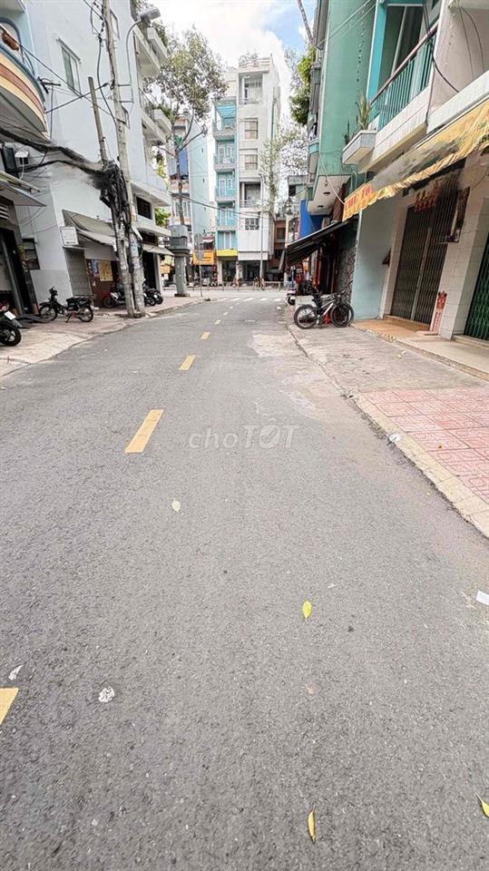 Nhà 5PN mặt tiền đường Công Chúa Ngọc Hân