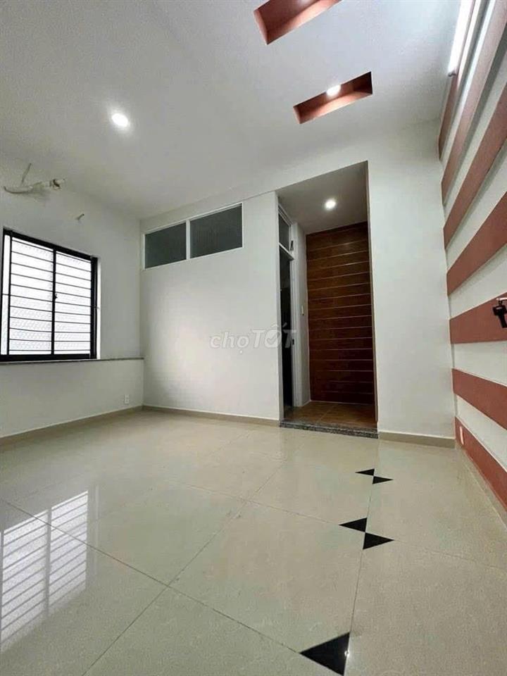 Nhà MỚI nguyên căn MTKD Trịnh Đình Trọng