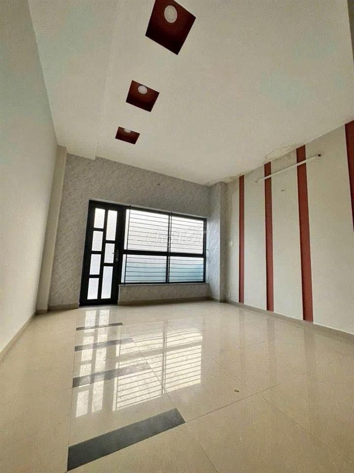 Nhà MỚI nguyên căn MTKD Trịnh Đình Trọng