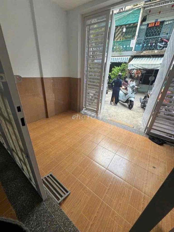 Nhà nguyên căn hẻm xe tải Bình Thới (gần chợ)