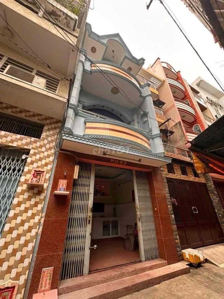 Nhà nguyên căn HXH gần Chợ Thiếc