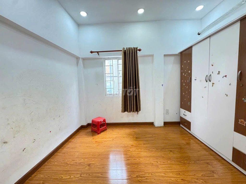 Nhà nguyên căn 4PN Full nội thất hẻm bình thới 