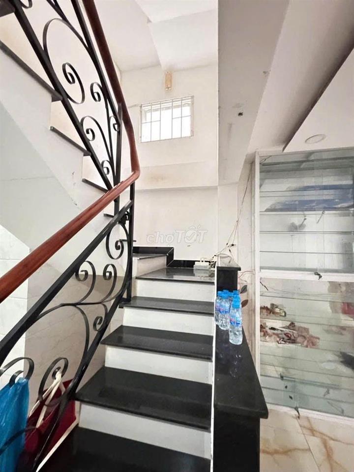 Nhà nguyên căn 4PN Full nội thất hẻm bình thới 