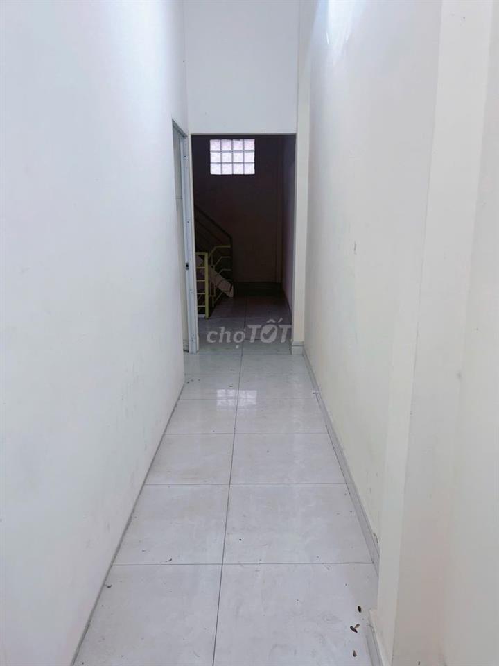 GIÁ RẺ!!!nguyên căn 1467A đường 3 tháng 2 Q11
