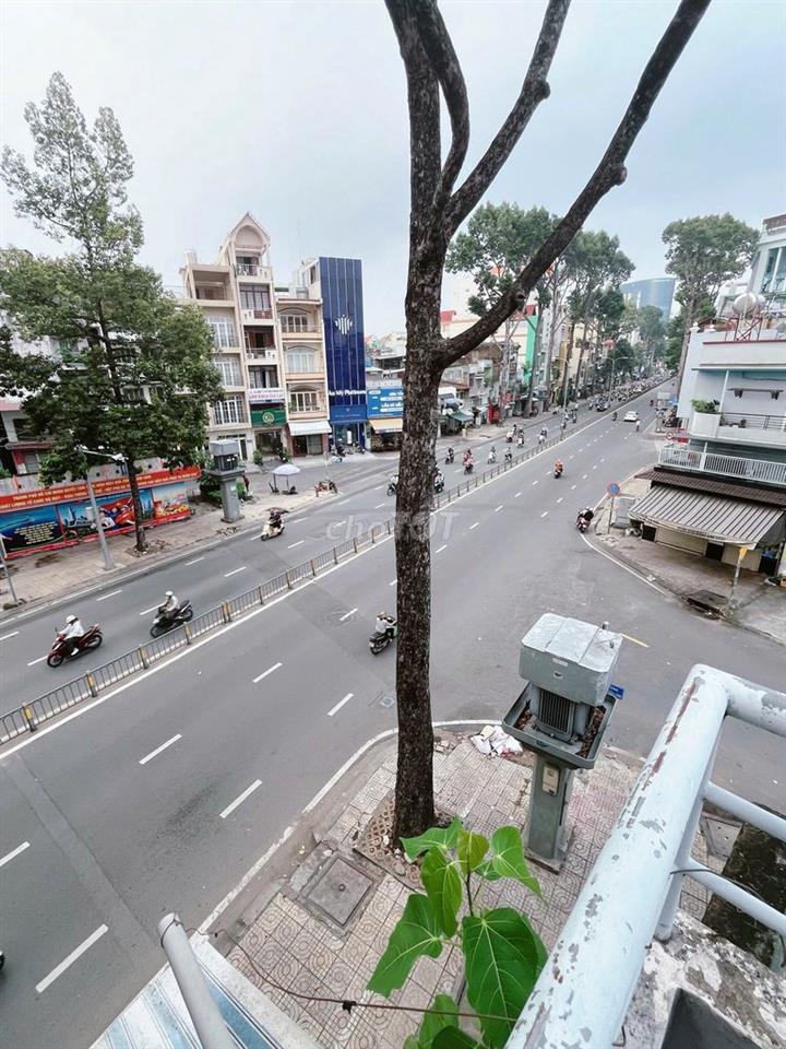 GIÁ RẺ!!!nguyên căn 1467A đường 3 tháng 2 Q11