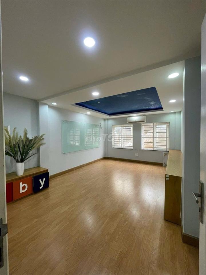 Chân dài 25m hẻm xe tải Lê Đại Hành (LOTTER, PARKSON)