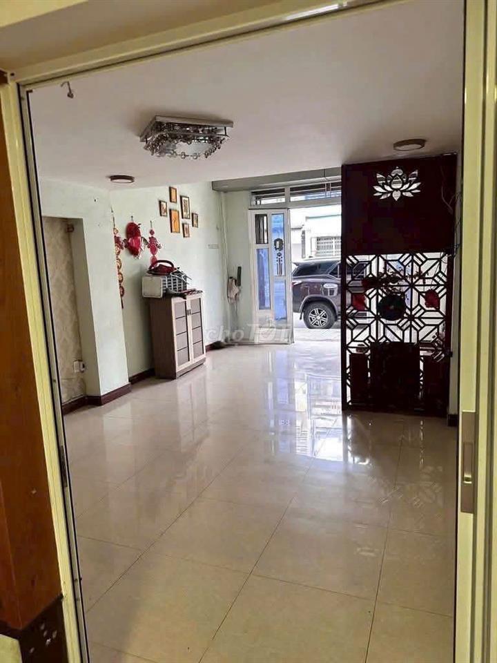 Nhà nguyên căn MTKD nguyễn thị nhỏ 