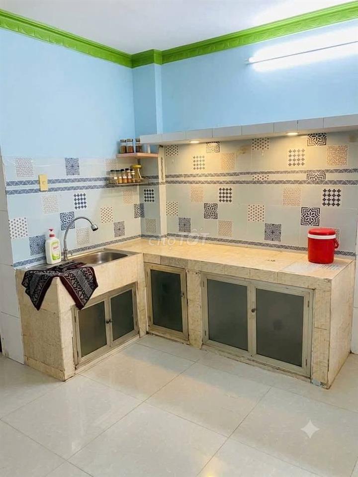 Nhà nguyên căn MTKD đội cung (gần chợ chim sanh)