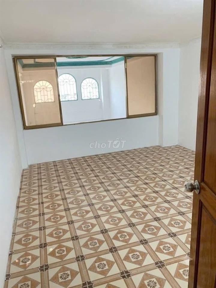 Nhà nguyên căn MTKD đội cung (gần chợ chim sanh)