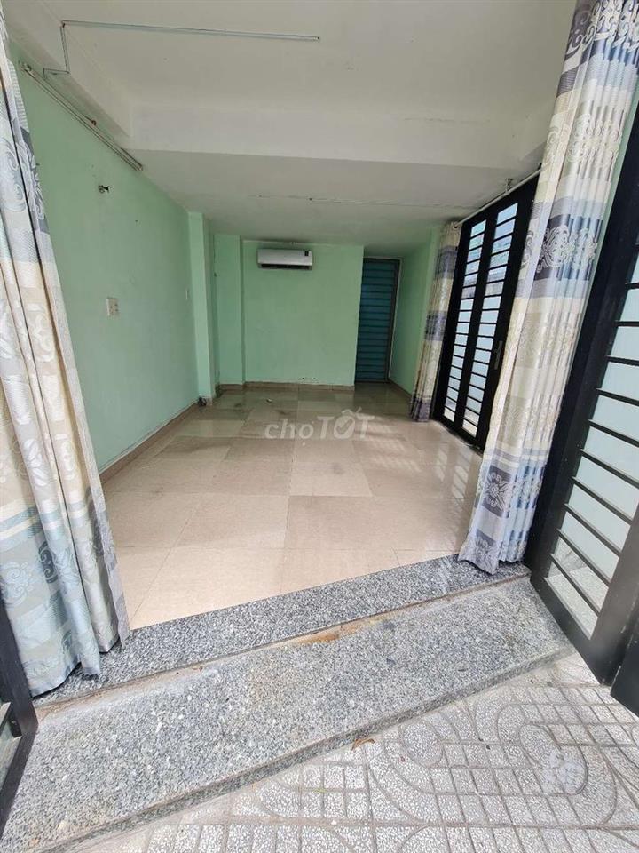 cho Thuê mặt bằng để ở hoặc kinh doanh  26m², có sân rộng, hẻm hông 6m